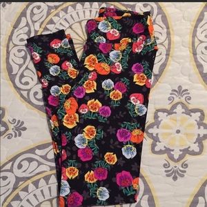 LuLaRoe Disney's Alice in Wonderland Talking Flowers TC2